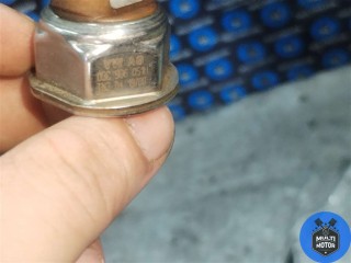 Датчик давления топлива, ориг. номер 03C906051H, Volkswagen Golf 2003-2009
