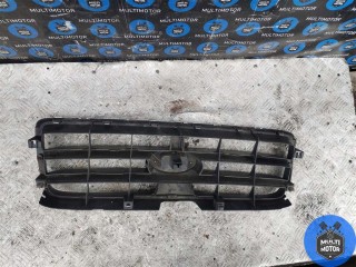 Решетка радиатора, Subaru Forester 2002-2005