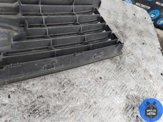 Решетка радиатора, Subaru Forester 2005-2008