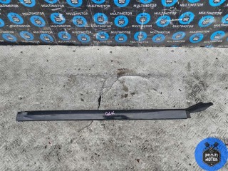 Молдинг стекла лобового Mercedes GLK X204 2008-2012, внедорожник 5 дв., A2046904462