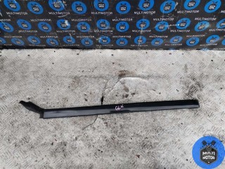 Молдинг стекла лобового Mercedes GLK X204 2008-2012, внедорожник 5 дв., A2046904362