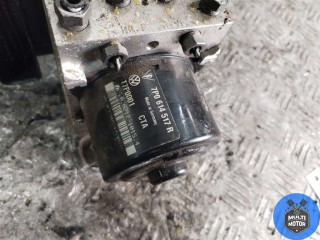 Блок ABS, ориг. номер 7P0907379R, Volkswagen Touareg 2014-2018
