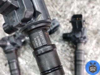 Форсунка, ориг. номер 236700E070, Toyota Hilux 2015-2020