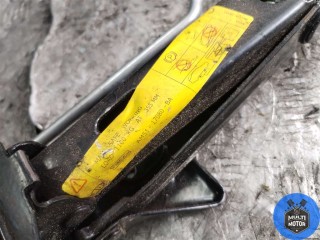 Домкрат, ориг. номер AM5117080BA, Ford C-Max 2010-2015