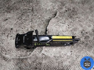 Домкрат, ориг. номер 8V2117080AD, Ford Fiesta 2008-2013