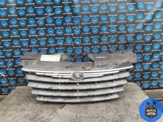 Решетка радиатора Chrysler Voyager 2000-2004
