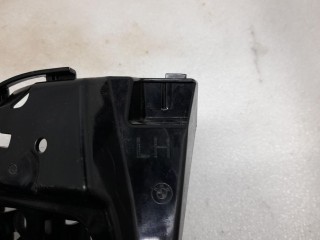 крепление переднего бампера левое, ориг. номер 51128737093, BMW i4 G26 рест