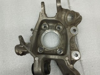 кулак левый, ориг. номер 6898481, BMW 3 G20/G21 рест 2022-2026