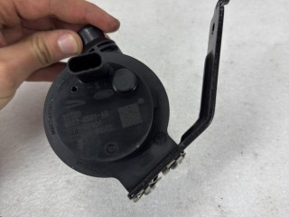 Насос антифриза дополнительный, ориг. номер M8E28501AB, Land Rover Range Rover Sport 3 2022-2026