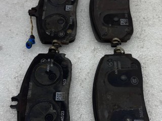 Тормозные колодки перед., ориг. номер A2474210001, A2474219900, A2474210000, Mercedes-Benz CLA C118 рест
