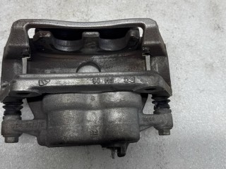 Суппорт передний правый, ориг. номер L72377AD, Mercedes-Benz CLA C118 рест