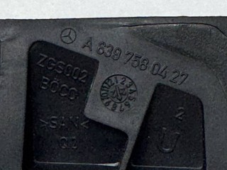 Роликовая направляющая левая, ориг. номер A6397580427, Mercedes-Benz V W447