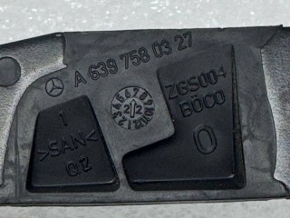 Роликовая направляющая левая, ориг. номер A6397580427, A6397580327, Mercedes-Benz V W447