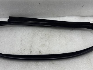 уплотнитель передний правый, ориг. номер A4477200100, Mercedes-Benz Vito W447 рест