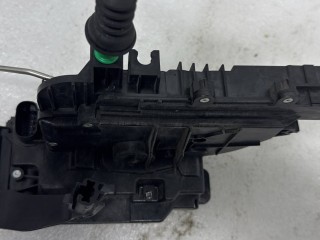 замок двери передней правой, ориг. номер A4477200235, Mercedes-Benz Vito W447 рест