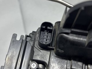 замок двери передней правой, ориг. номер A4477200235, Mercedes-Benz Vito W447 рест