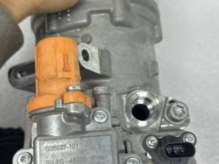 Компрессор кондиционера, ориг. номер A0008309604, Mercedes-Benz GLE V167 рест