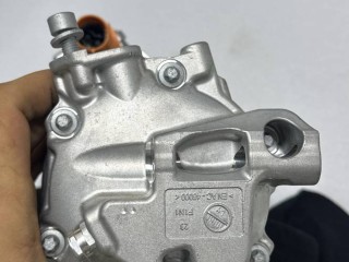 Компрессор кондиционера, ориг. номер A0008309604, Mercedes-Benz GLE V167 рест