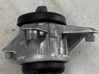 Подушка крепления двигателя, ориг. номер A1672406600, Mercedes-Benz GLE V167 рест