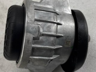 Подушка крепления двигателя, ориг. номер A1672406600, Mercedes-Benz GLE V167 рест