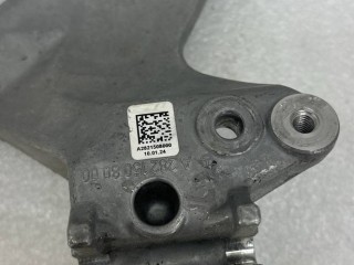 кронштейн двигателя, ориг. номер A2821508000, Mercedes-Benz CLA C118 рест