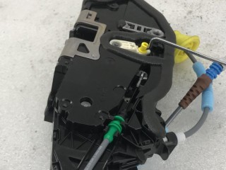 замок двери передней левой, ориг. номер 7445051, BMW i4 G26 рест