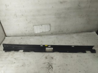 Накладка на порог левая, ориг. номер A2476980700, Mercedes-Benz GLB X247 рест