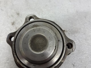 ступица передняя правая, ориг. номер 6871191, BMW 5 G30/G31 2016-2020