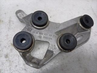 Кронштейн Mercedes-Benz C W205/S205/C205 2014-2018, A2054312240