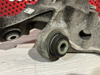 Кулак задний левый, ориг. номер 33306861137, BMW 5 G31