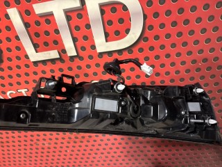Фонарь крышки багажника центральный, ориг. номер 81580-78090, Lexus NX SUV 2021-2026