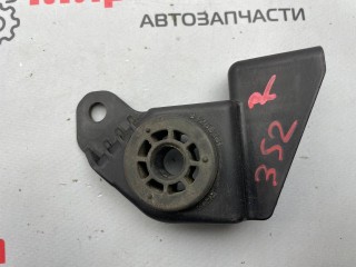 кронштейн (крепление) радиатора, ориг. номер 84258381, Chevrolet Malibu 9 поколение [рестайлинг] 2018-2026