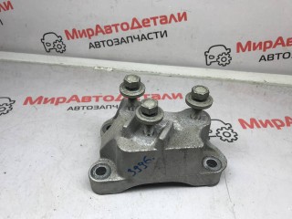 Кронштейн КПП, ориг. номер 84279543, Chevrolet Equinox 3 поколение 2017-2021