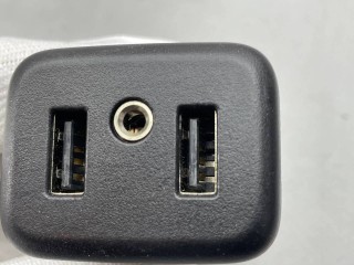 разъем AUX / USB, ориг. номер 13519224, Chevrolet Cruze 2 2015-2023