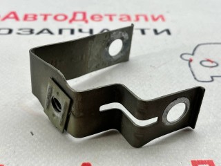 Кронштейн крепления крыла переднего правого, Chevrolet Equinox 3 поколение 2017-2021
