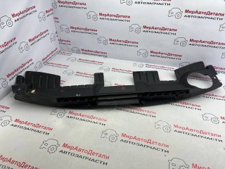 накладка замка капота, ориг. номер 04857410AB, 04857218AB, Chrysler Voyager 4 поколение 2000-2004