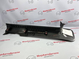 накладка внутренняя на порог передняя правая, ориг. номер 85052645, 86540023, Chevrolet Blazer EV 1 поколение 2023-2026