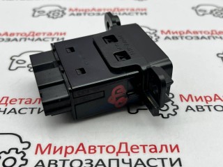 разъем AUX / USB, ориг. номер 13561801, Chevrolet Equinox EV 2024-2026