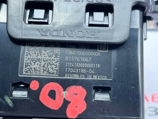 разъем AUX / USB, ориг. номер 13561801, Chevrolet Equinox EV 2024-2026