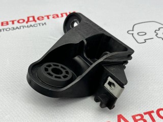 кронштейн (крепление) радиатора, ориг. номер 42562827, Buick Encore GX  [рестайлинг] 2023-2026