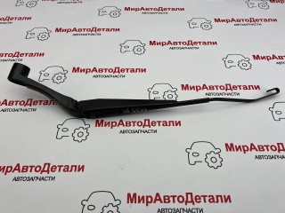 Щеткодержатель (поводок стеклоочистителя, дворник) GMC Terrain 2 поколение 2017-2021