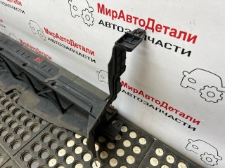 дефлектор радиатора, ориг. номер 60003701, Buick Encore GX 1 поколение 2019-2023