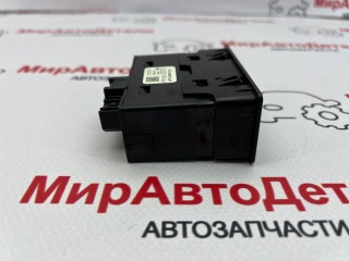 разъем AUX / USB, ориг. номер 13512372, GMC Terrain 2 2017-2021