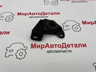 кронштейн (крепление) радиатора, ориг. номер 84258381, Chevrolet Malibu 9 поколение [рестайлинг] 2018-2026