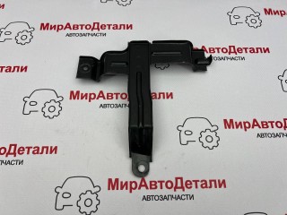 Планка крепления аккумулятора, ориг. номер 84179725C, Chevrolet Equinox 3 поколение 2017-2021