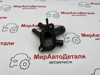 фланец (тройник) системы охлаждения, ориг. номер 609729947, Chevrolet Malibu 9 [рестайлинг] 2018-2026