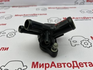фланец (тройник) системы охлаждения, ориг. номер 609729947, Chevrolet Malibu 9 [рестайлинг] 2018-2026