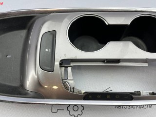 консоль салона, ориг. номер 23471965, 84401365, Chevrolet Malibu 9 поколение [рестайлинг] 2018-2026