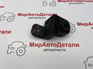 кронштейн (крепление) радиатора, ориг. номер 86824661, Chevrolet Blazer EV 2023-2026