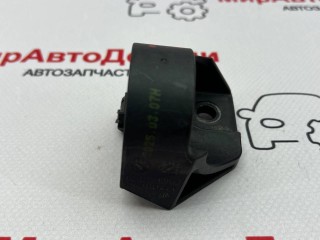 кронштейн глушителя, ориг. номер 42708943, Chevrolet TrailBlazer 3 2019-2023